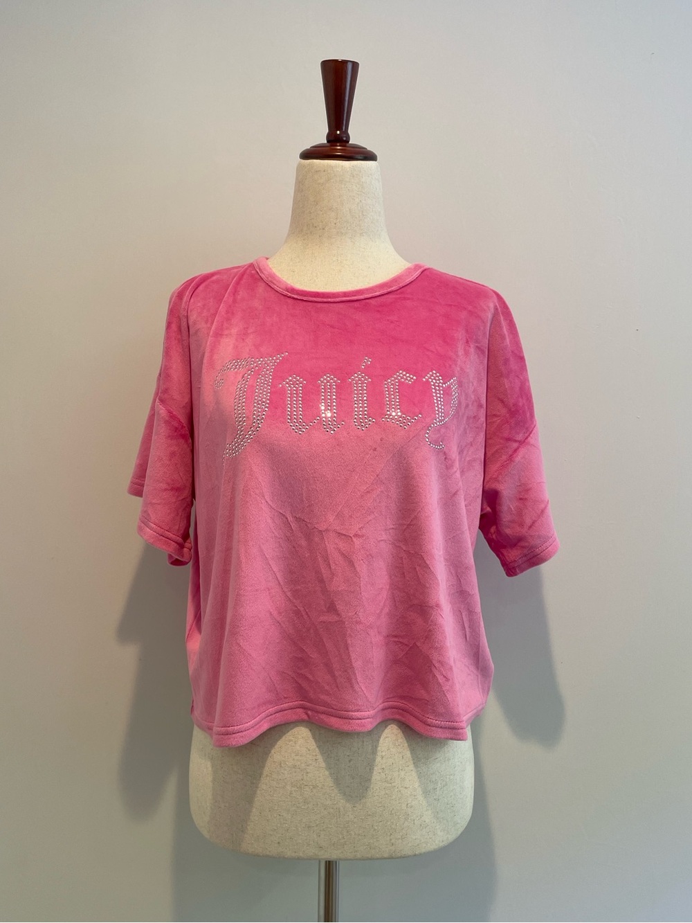 Juicy Couture Hot Pink Velour Crystal Logo Crop Top EUC - size Large